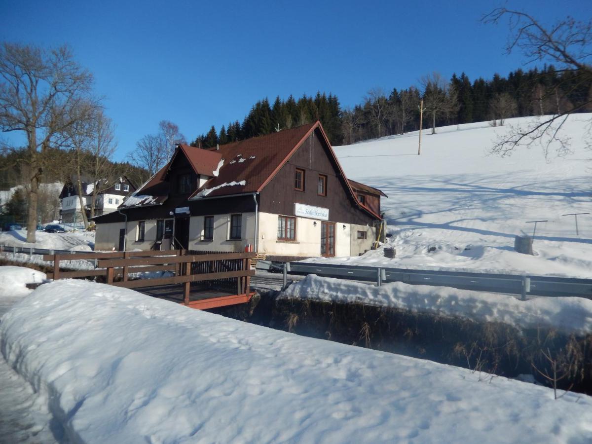 Sedmikraska Villa Horní Maršov Exteriör bild