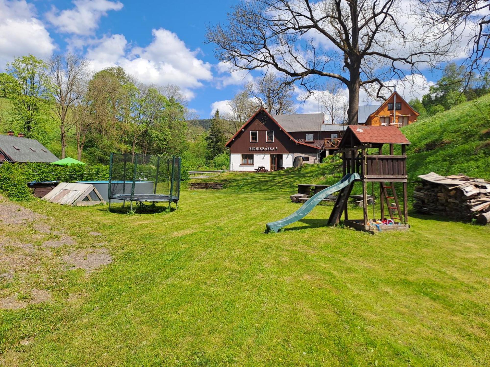 Sedmikraska Villa Horní Maršov Exteriör bild
